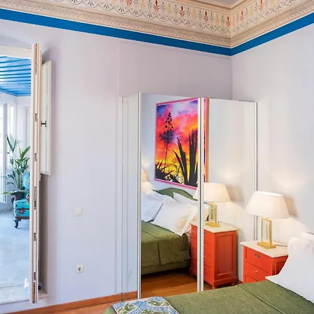 Casa de hóspedes Selena - 1830s Art-house In Vaporia, 50m From Asteria