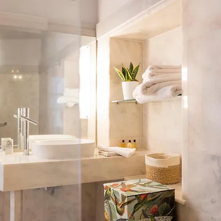 Selena - 1830s Art-house In Vaporia, 50m From Asteria Gasthof Ermoupoli