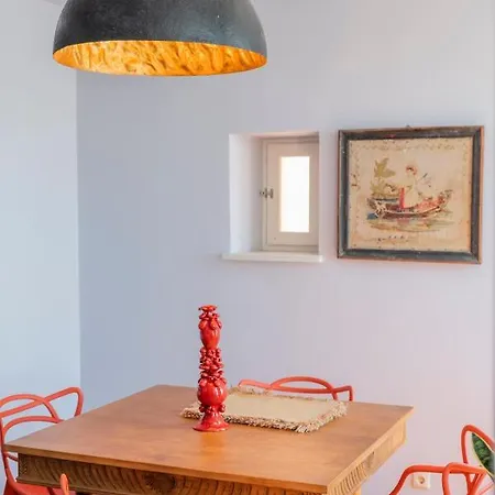 Selena - 1830s Art-house In Vaporia, 50m From Asteria Ermoupoli