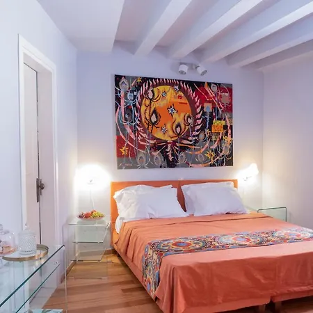 Selena - 1830s Art-house In Vaporia, 50m From Asteria Ermoupoli