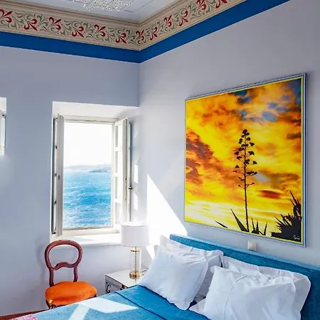 Selena - 1830s Art-house In Vaporia, 50m From Asteria Ermoupoli