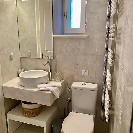 Selena - 1830s Art-house In Vaporia, 50m From Asteria 4* Ermoupoli