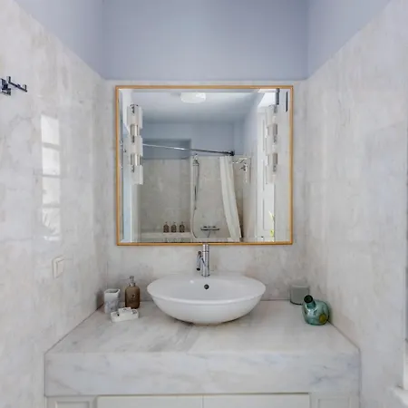 Gasthof Selena - 1830s Art-house In Vaporia, 50m From Asteria 4*