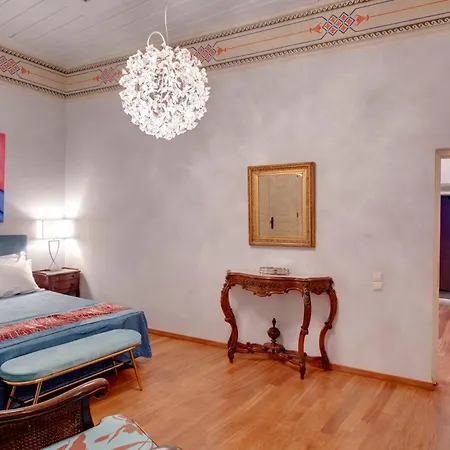 Gasthof Selena - 1830s Art-house In Vaporia, 50m From Asteria 4*