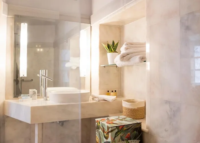 Selena - 1830s Art-house In Vaporia, 50m From Asteria Pensionat Ermoupoli