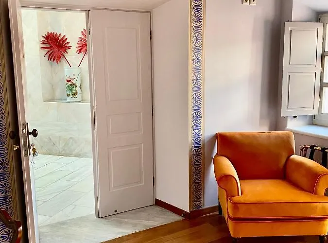 Selena - 1830s Art-house In Vaporia, 50m From Asteria Ermoupoli